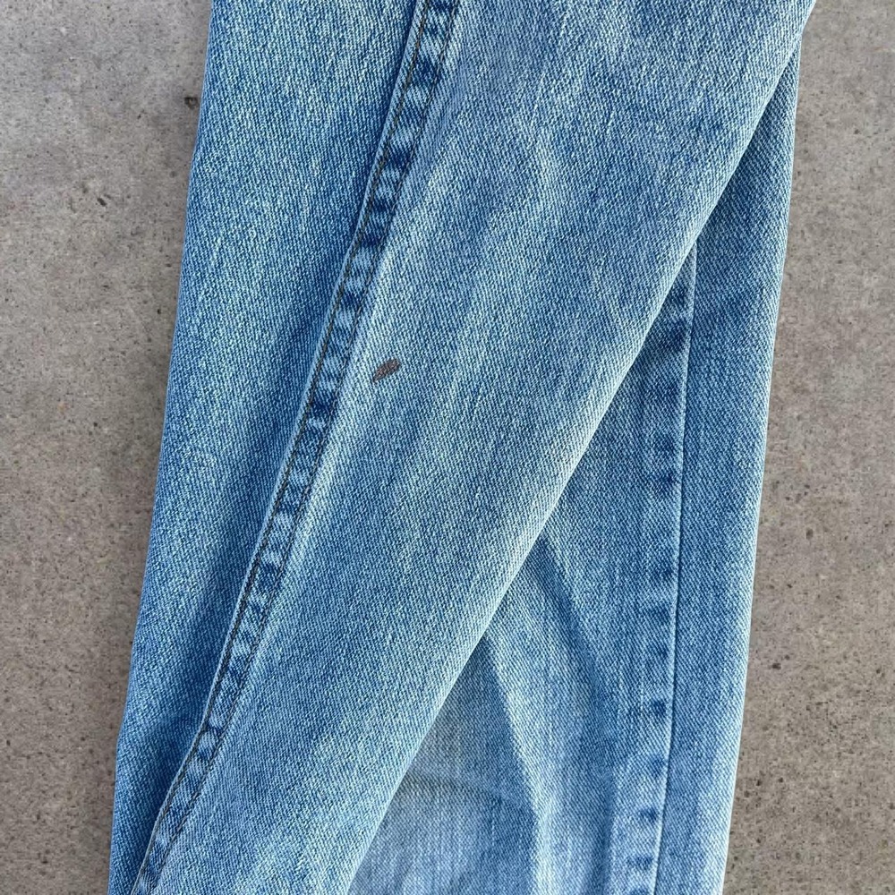Wrangler‎ 5 Star Relaxed Fit Flex Denim Jeans Light Wash Distressed Mens 38x29 - Picture 4 of 7